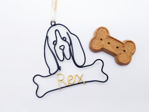Wire bloodhound ornament / name sign with bone